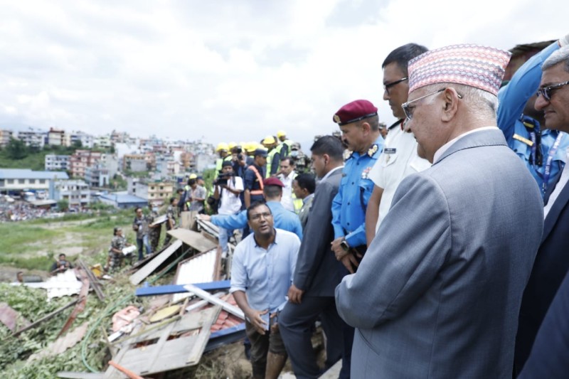 सौर्य एयर विमान दुर्घटनाः घटनाबारे जानकारी लिन प्रधानमन्त्री ओली घटनास्थलमा